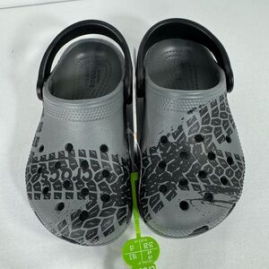 CROCS Kids Tire Threads gray clogs size toddle 9